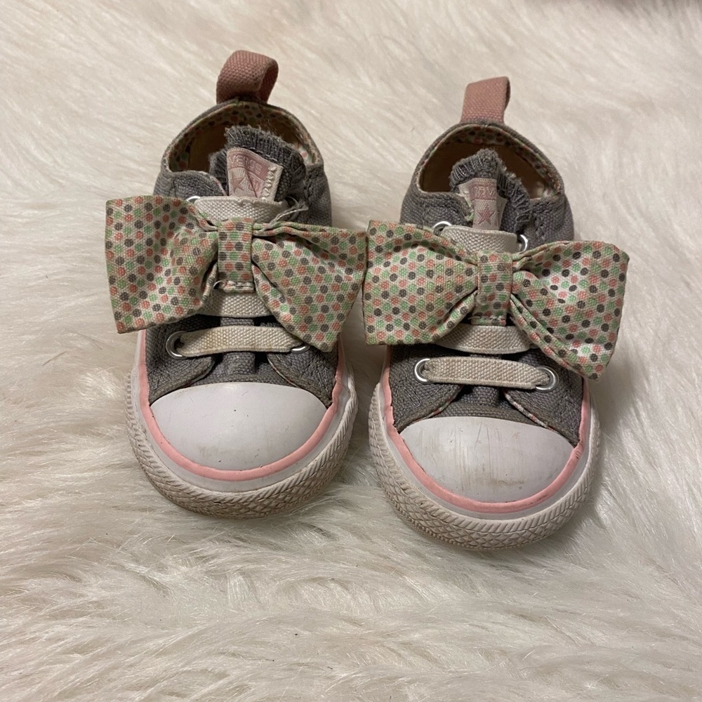 Converse Shoes Infant Girls‎ Size 5 Slip On
